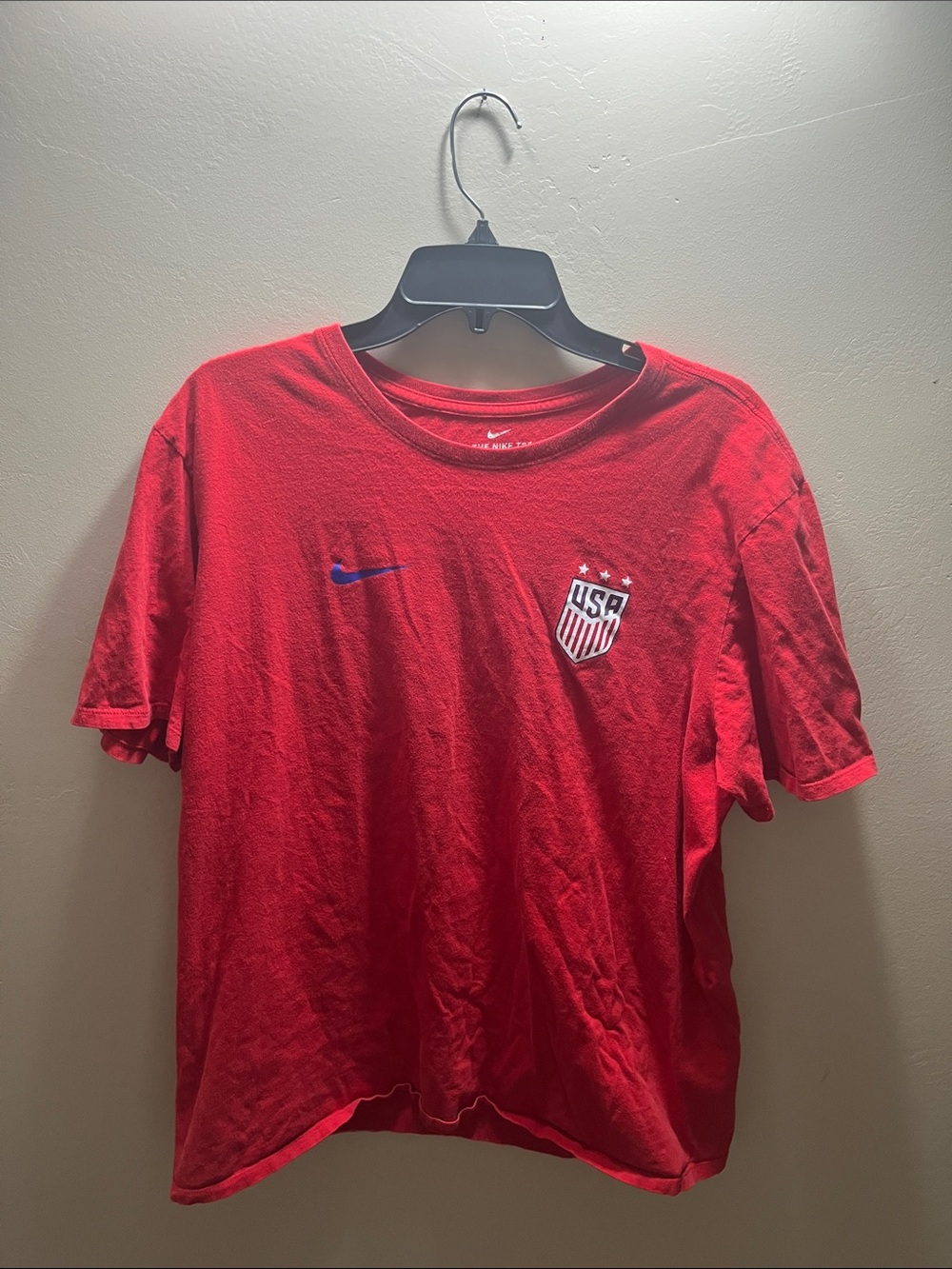 Nike Men's Red USA Crest Crewneck T-Shirt with Blue Swoosh
